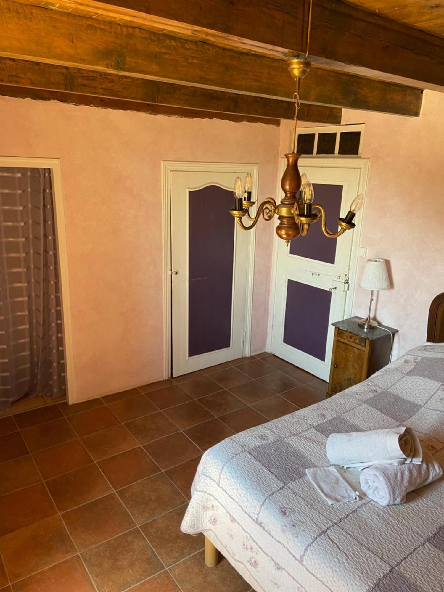 Domaine De Cousignac Bed & Breakfast Bourg-Saint-Andeol Exterior photo